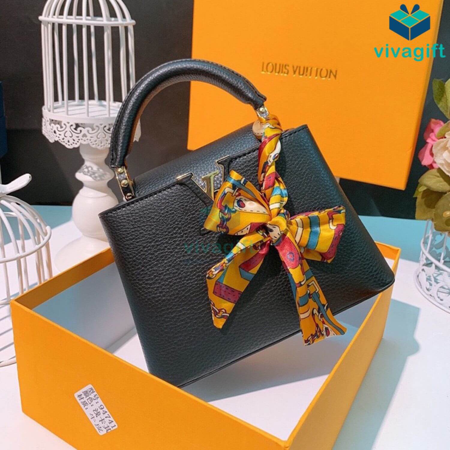 Tổng hợp 15+ quà 8/3 cho sếp nữ và đồng nghiệp sang trọng và tinh tế 12 Tổng hợp 15+ quà 8/3 cho sếp nữ và đồng nghiệp sang trọng và tinh tế - quatangviva.com