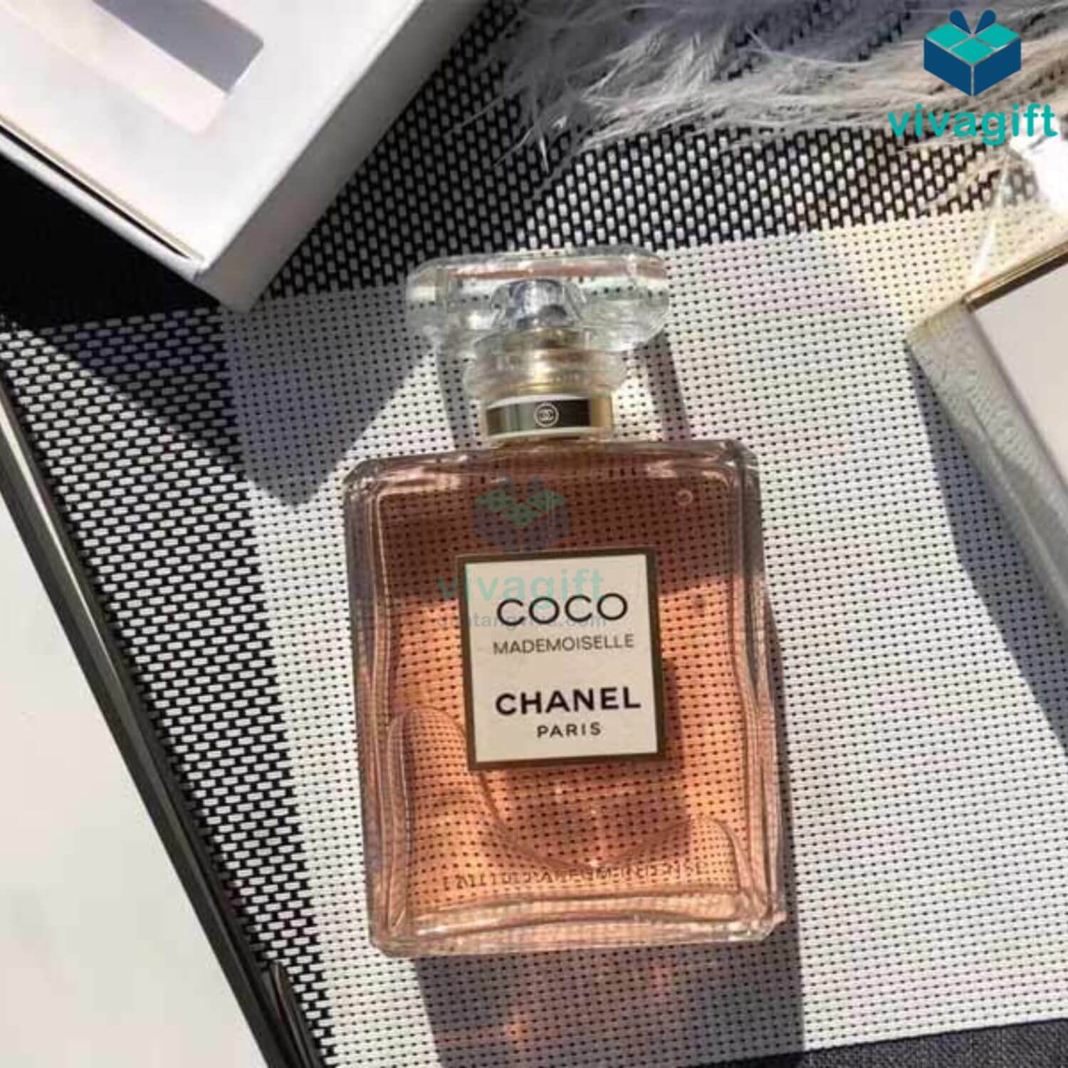 Bật mí 12 quà tặng vợ 8/3 lãng mạn và tình cảm nhất 7 Bật mí 12 quà tặng vợ 8/3 lãng mạn và tình cảm nhất - quatangviva.com