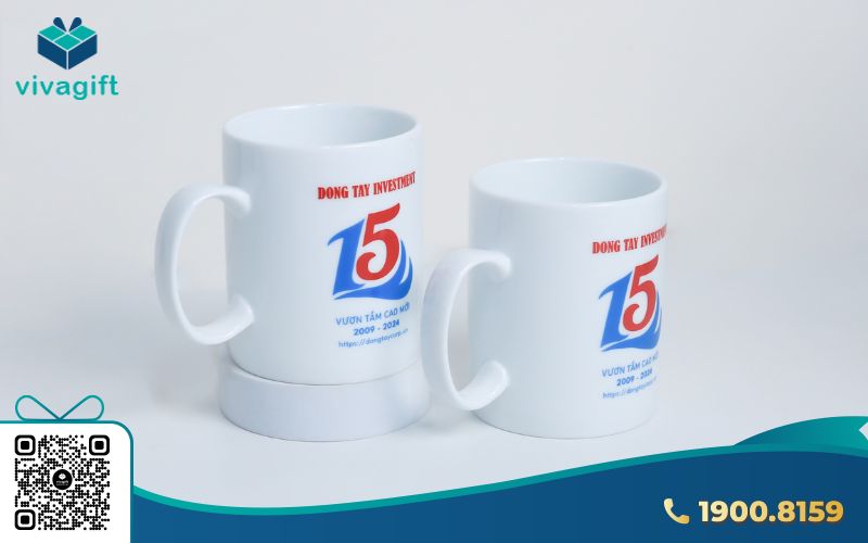 Ly sứ in logo là quà tặng thiết thực có giá trị sử dụng lâu dài 
