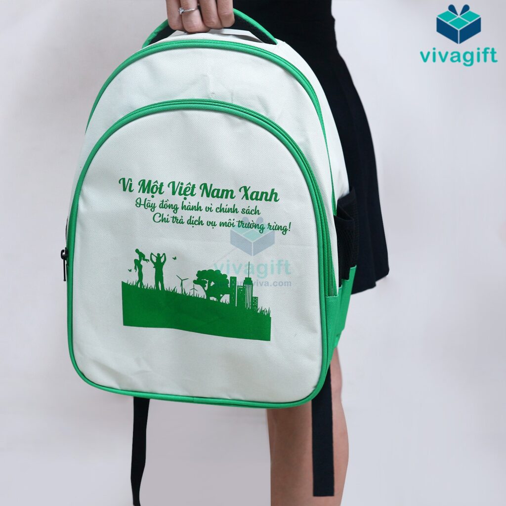 Top +101 quà tặng khách hàng ý nghĩa, độc đáo nhất 2026 12 Balo tặng khách hàng như công cụ marketing thương hiệu một cách hiệu quả