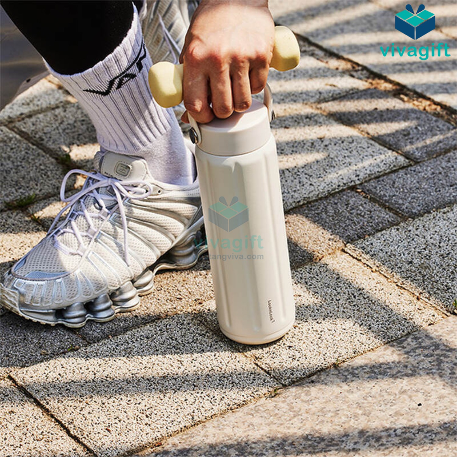 Bình giữ nhiệt LocknLock SLO ultralight tumbler 630ml LHC4427 8 Bình giữ nhiệt LocknLock SLO Ultralight Tumbler LHC4427 - Quatangviva.com