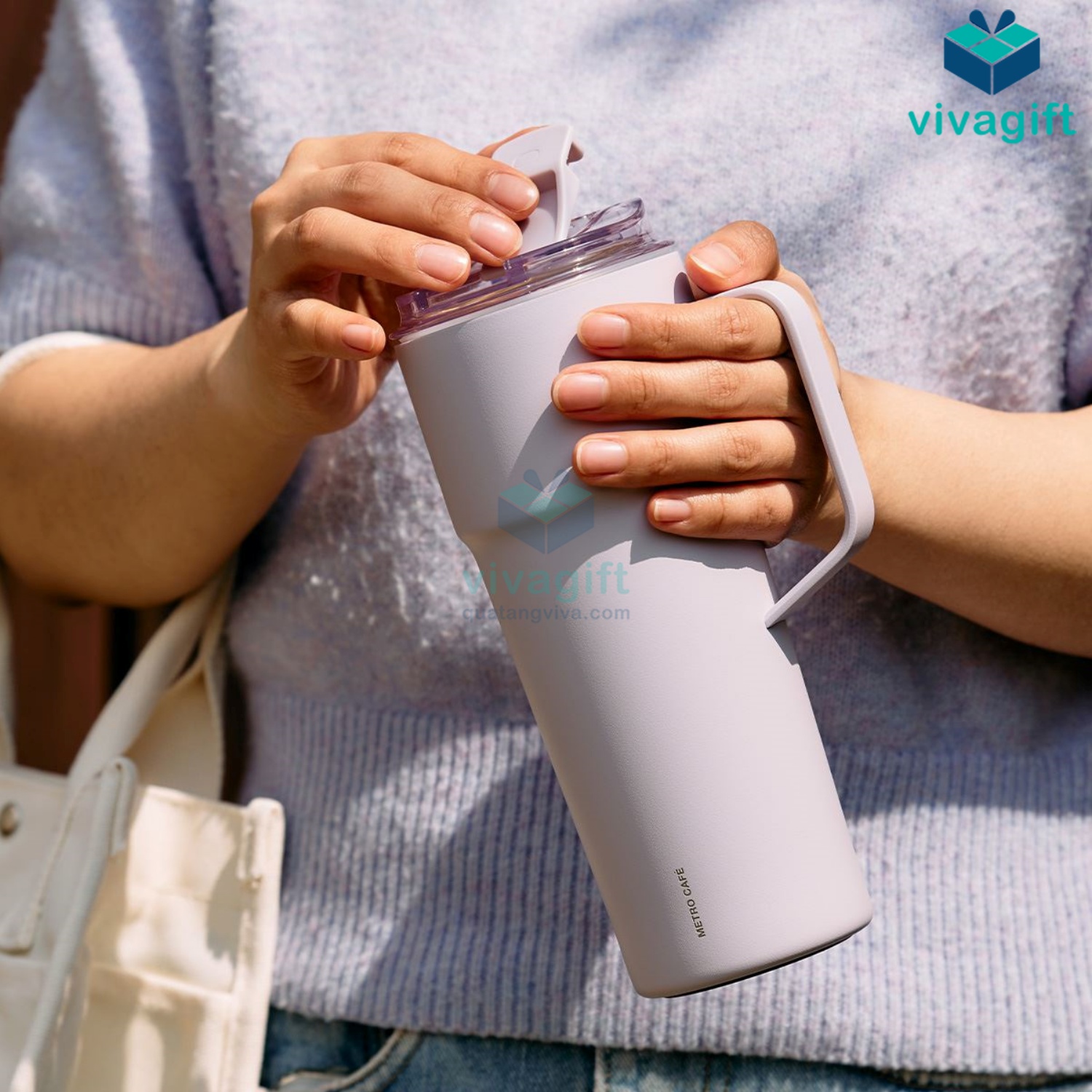 Bình giữ nhiệt LocknLock Metro Cafe HandleTumbler 750ml LHC4418 14 Bình giữ nhiệt LocknLock Metro Cafe HandleTumbler 750ml LHC4418 - Quatangviva.com