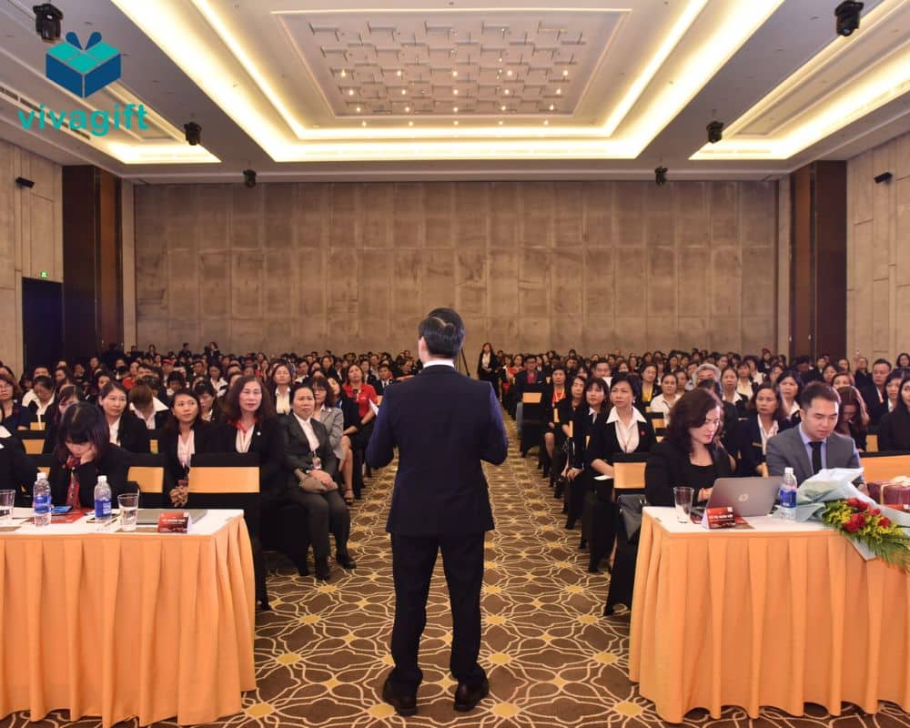 [Tuyệt Chiêu] 12+ Quà Tặng Hội Nghị, Hội Thảo Khách Hàng In Logo Giá Dưới 300.000đ