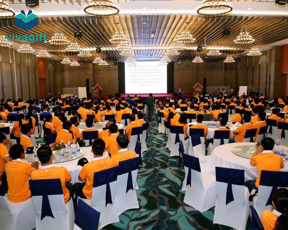 [Tuyệt Chiêu] 12+ Quà Tặng Hội Nghị, Hội Thảo Khách Hàng In Logo Giá Dưới 300.000đ