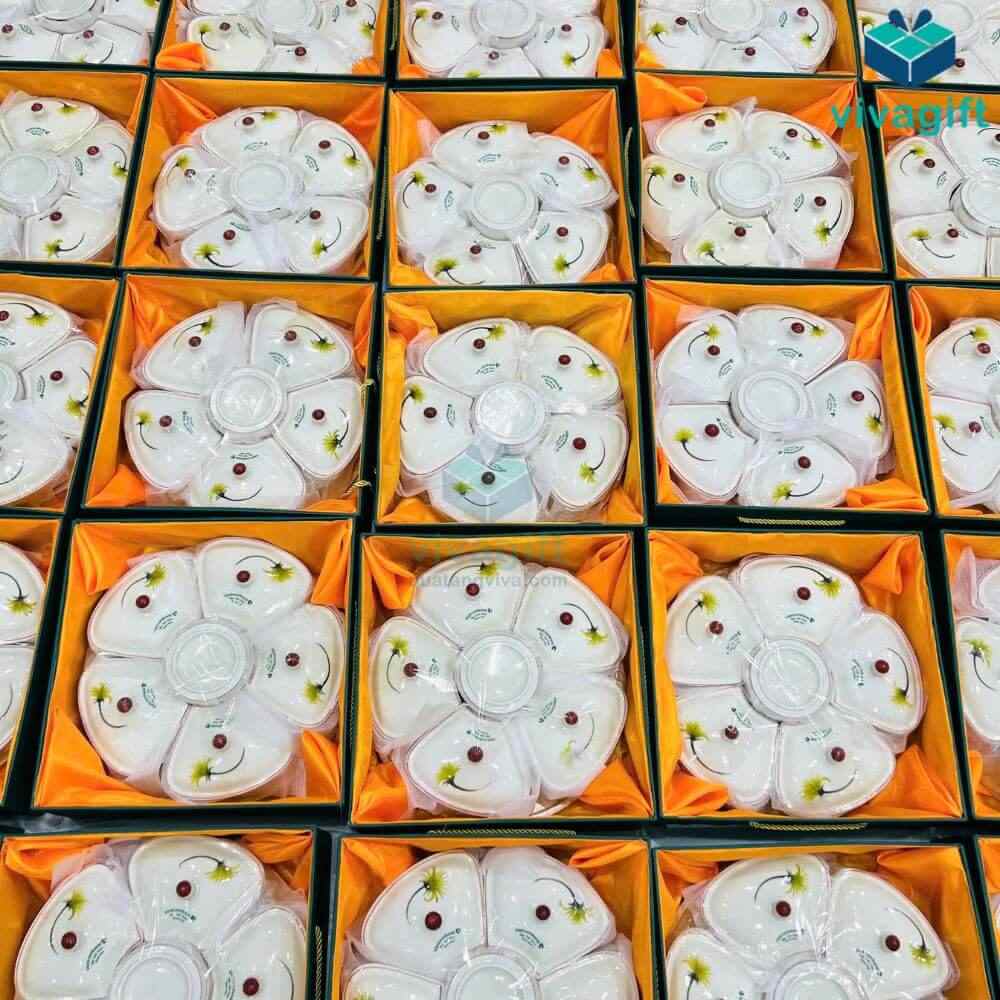 Khay đựng mứt Tết gốm sứ Bát Tràng men kem vẽ hoa bồ công anh KMS-22 10 khay dung mut tet ve hoa bo cong anh kms 22 04