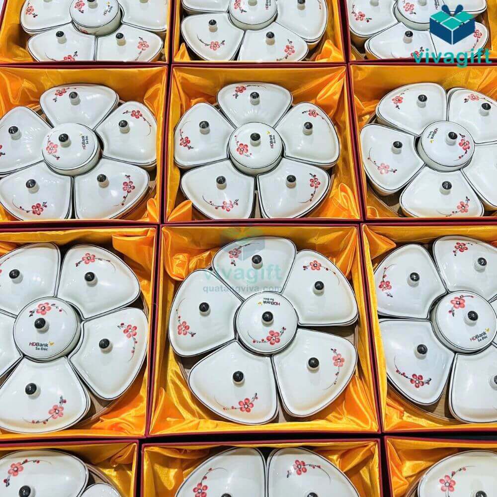 Khay đựng mứt Tết gốm sứ Bát Tràng men kem vẽ hoa đào đỏ KMS-21 10 khay dung mut ve hoa dao do kms 21 05