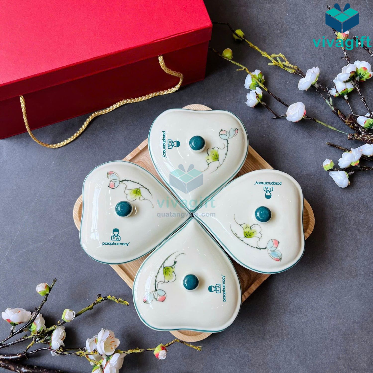 Khay mứt tết gốm sứ hình trái tim men kem vẽ hoa sen bóng KMS-11 10 khay mut tet hinh trai tim kms 11 12