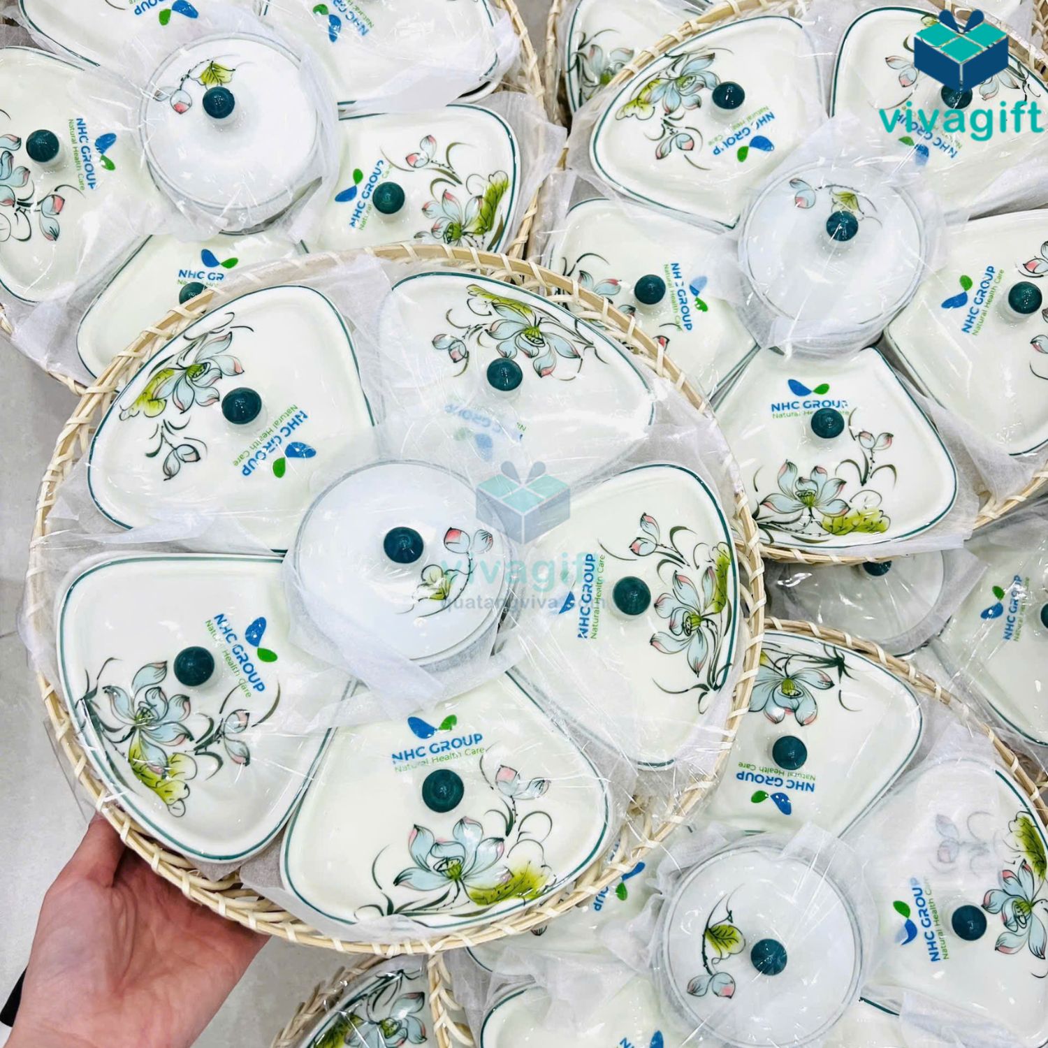 Khay mứt Tết gốm sứ Bát Tràng men kem vẽ hoa sen bóng KMS-12 11 khay mut tet men kem kms 12 01