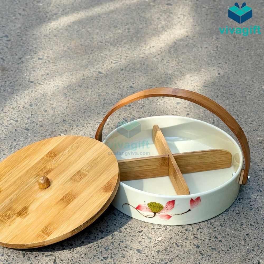 Khay mứt Tết tròn 4 ngăn tay xách gỗ KMS-27 16 khay mut tet tron 4 ngan kms 27 07