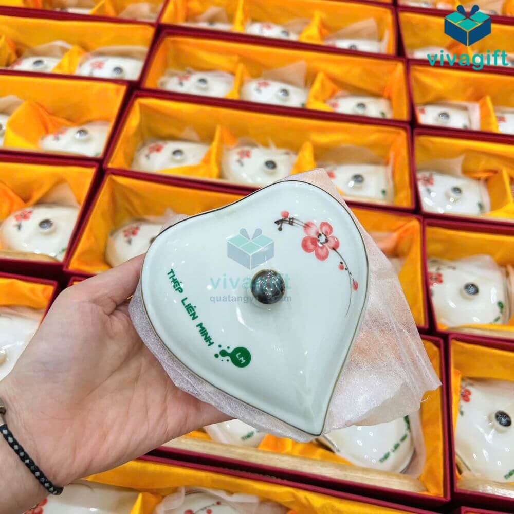 Khay mứt Tết gốm sứ Bát Tràng hình tim men kem vẽ hoa đào đỏ KMS-20 23 khay mut tet ve hoa dao do kms 20 03