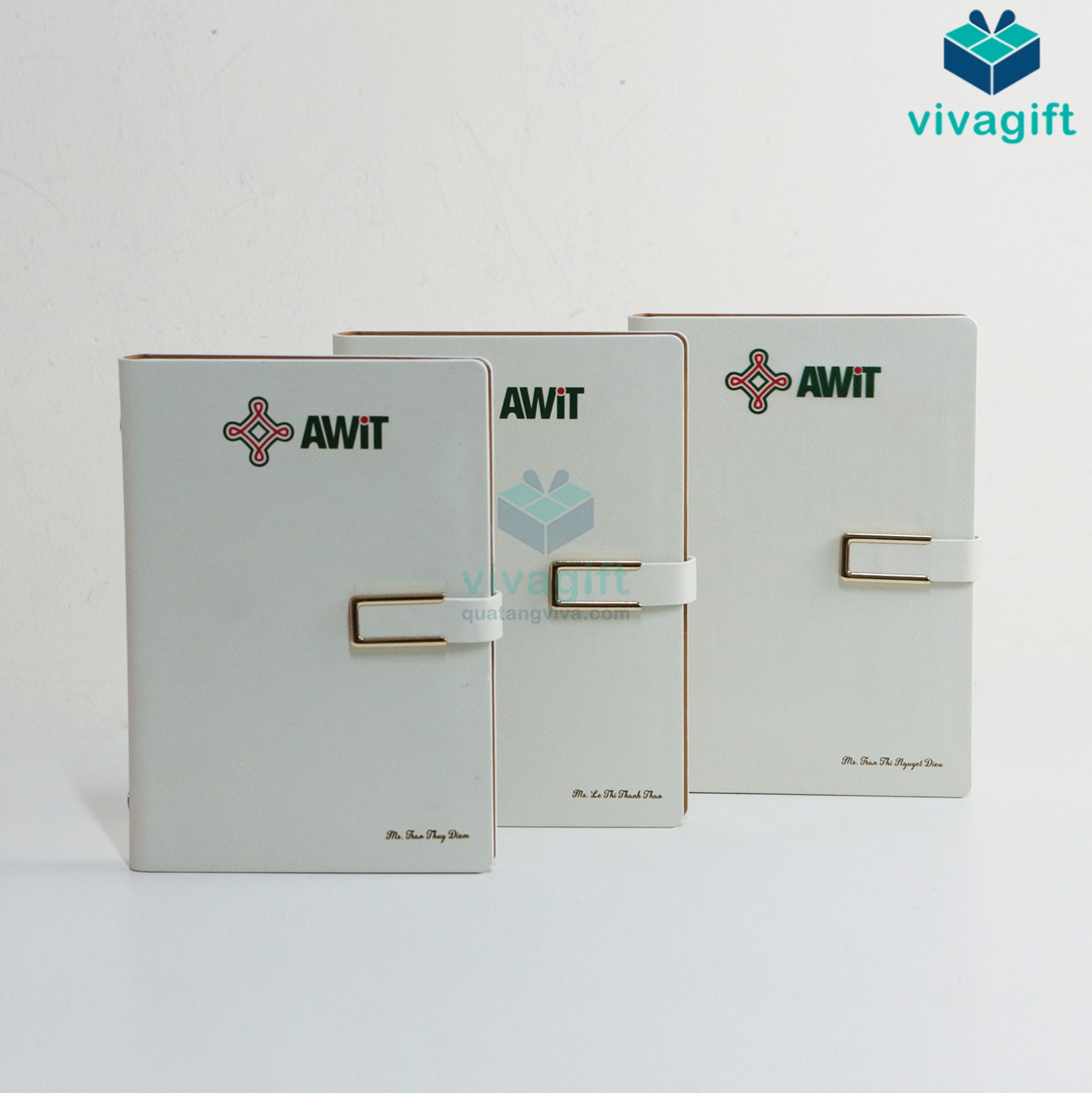 Set quà tặng bình giữ nhiệt Lock&Lock, sổ bìa còng, hộp cao cấp GS208 8 Sổ tay bìa còng in logo AWIT - Quatangviva.com