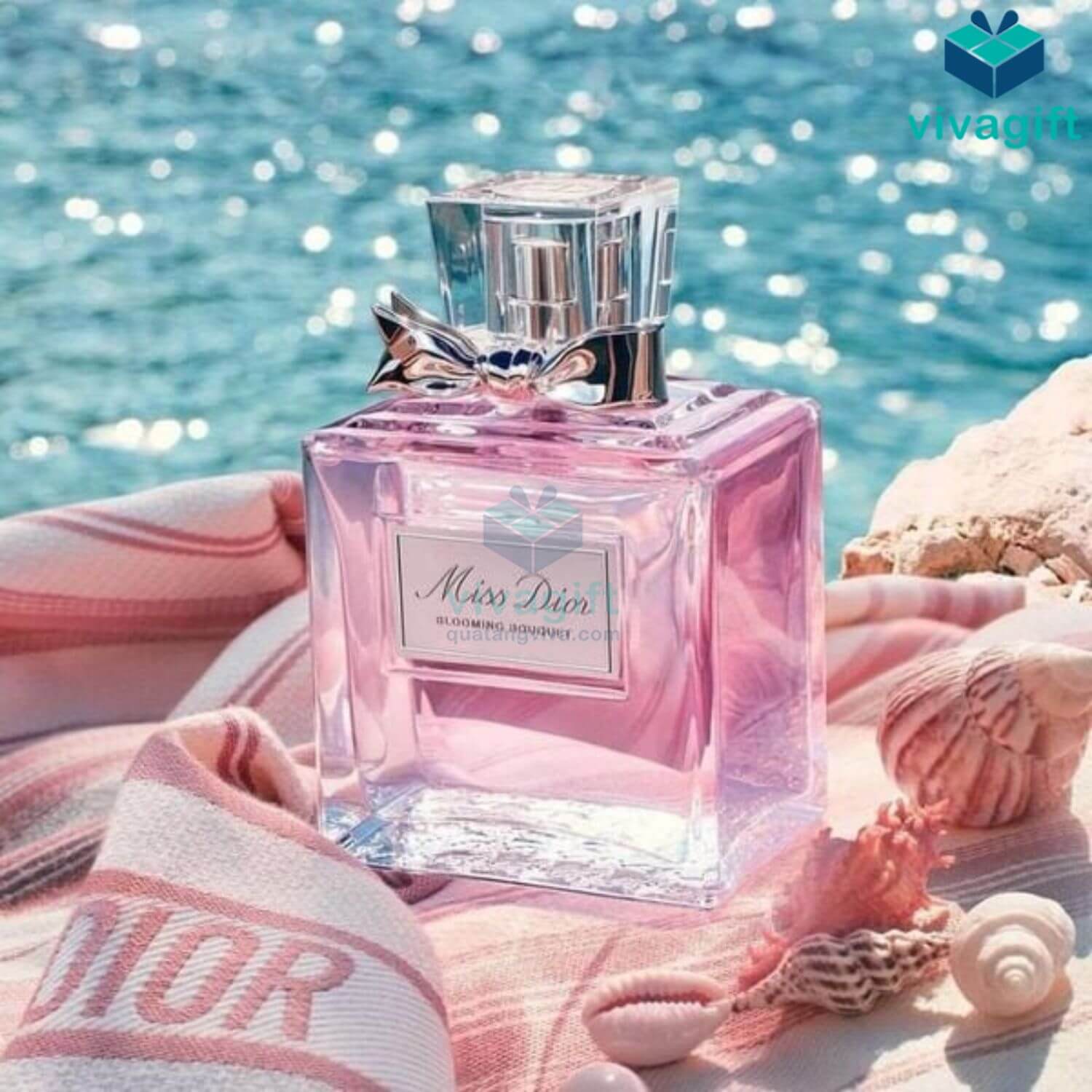 Khám phá 13 món quà 8/3 cho người yêu lãng mạn và tinh tế 4 Top 15+ món quà 8/3 cho người yêu lãng mạn và tinh tế - quatangviva.com