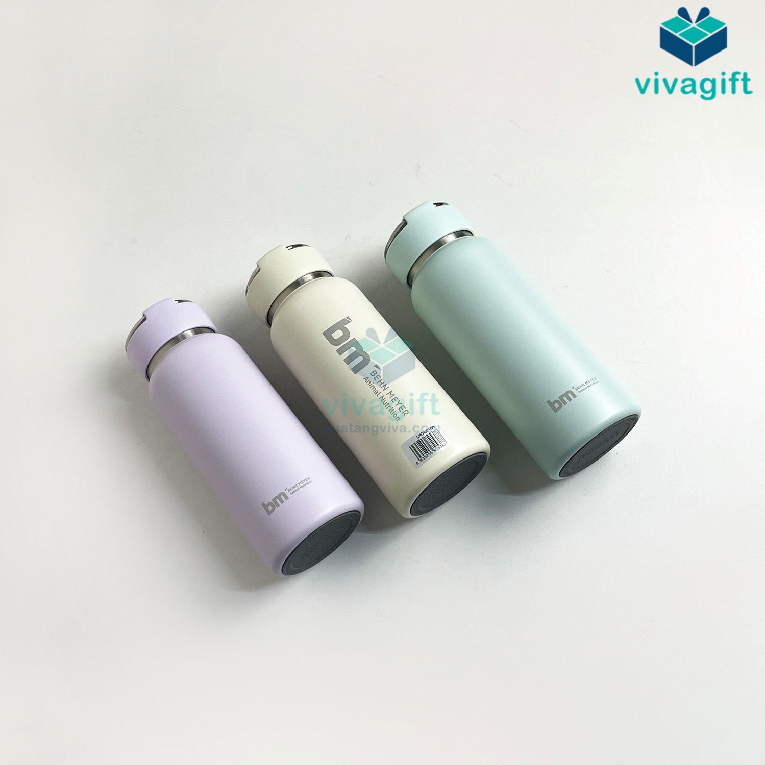 Cần cân đối vị trí và vị trí in logo trên thân bình