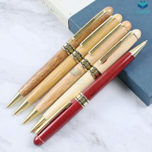 Bút gỗ khắc tên V014 làm quà tặng