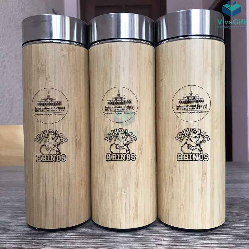 Bình Giữ Nhiệt Vỏ Tre Giá Sỉ - Khắc Tên, Khắc Logo Theo Yêu Cầu 17 Quà Tặng Viva bình giữ nhiệt bọc tre khắc logo làm quà tặng
