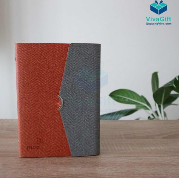 Sổ Tay Bìa Còng Gập 3 B036 Kèm Khoá Nam Châm In Logo Theo Yêu Cầu