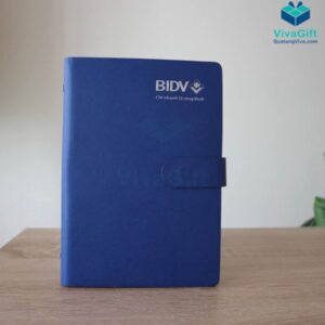 Sổ Tay Bìa Còng Gập 3 B035 Kèm Khoá Nam Châm In Logo Theo Yêu Cầu