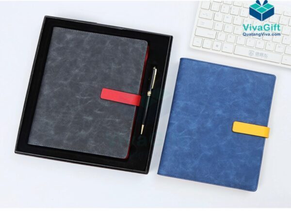 Sổ Tay Bìa Còng Gập 2 B061 Kèm Khoá Nam Châm