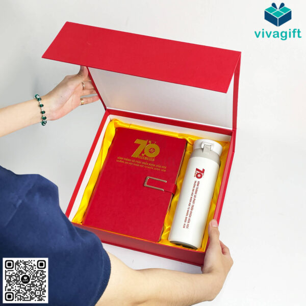 Set Quà Sổ + Bình + Hộp GS183