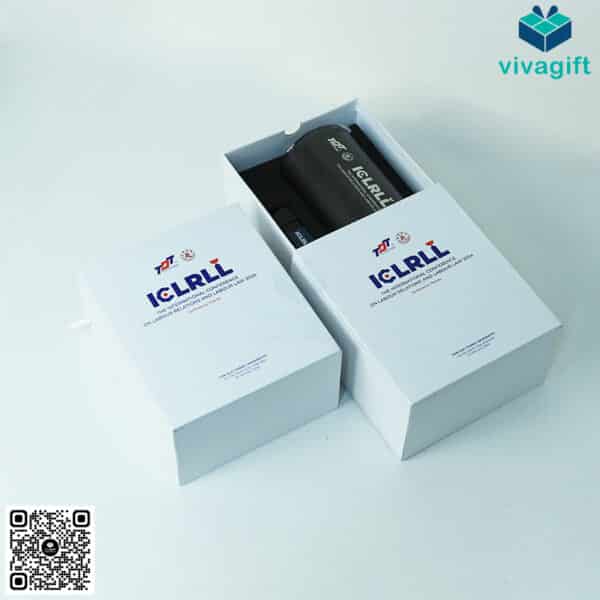 Quà Tặng Doanh Nghiệp Vivagifts 15 Quà Tặng Viva hop dung ly giu nhiet va usb had24 4 2 600x600 1 VivaGift