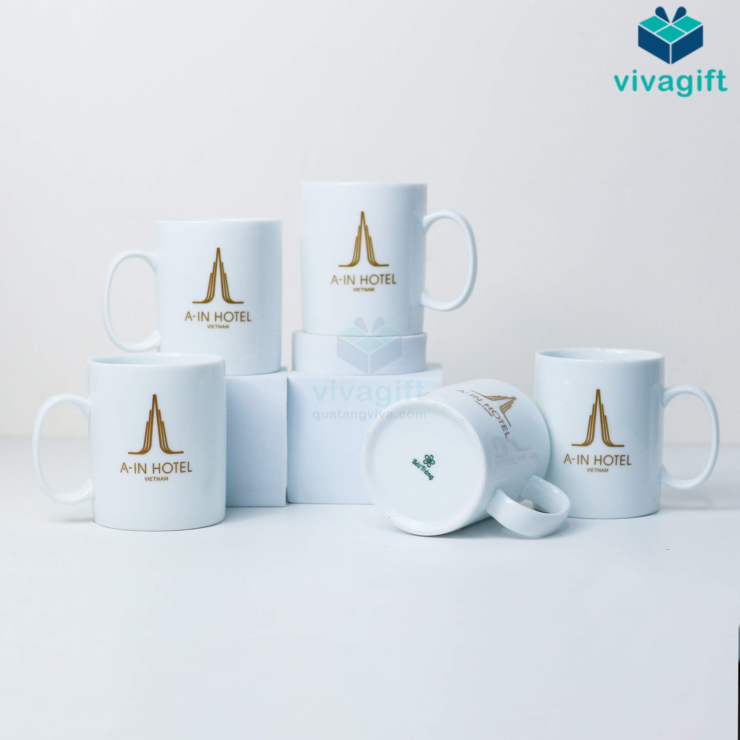 Ly sứ quà tặng, in logo công ty theo yêu cầu – Quatangviva.com
