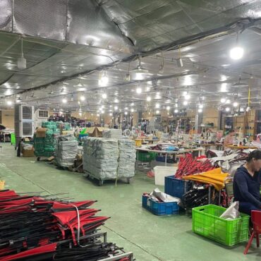 Xưởng sản xuất ô dù cầm tay in logo – Quatangviva.com