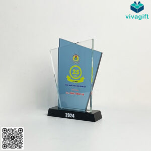 Kỷ Niệm Chương Pha Lê KN-P218