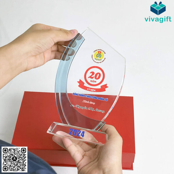 Kỷ Niệm Chương Pha Lê KN-P219 - Hình ảnh 9