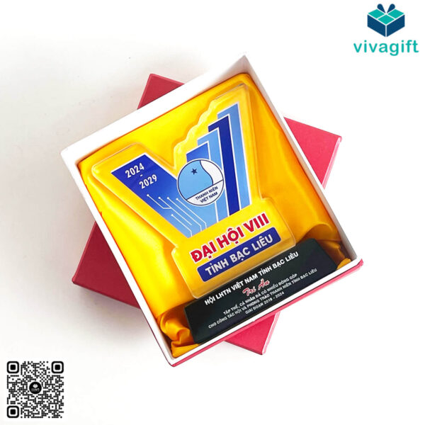 Kỷ Niệm Chương Pha Lê KN-P221 - Hình ảnh 5