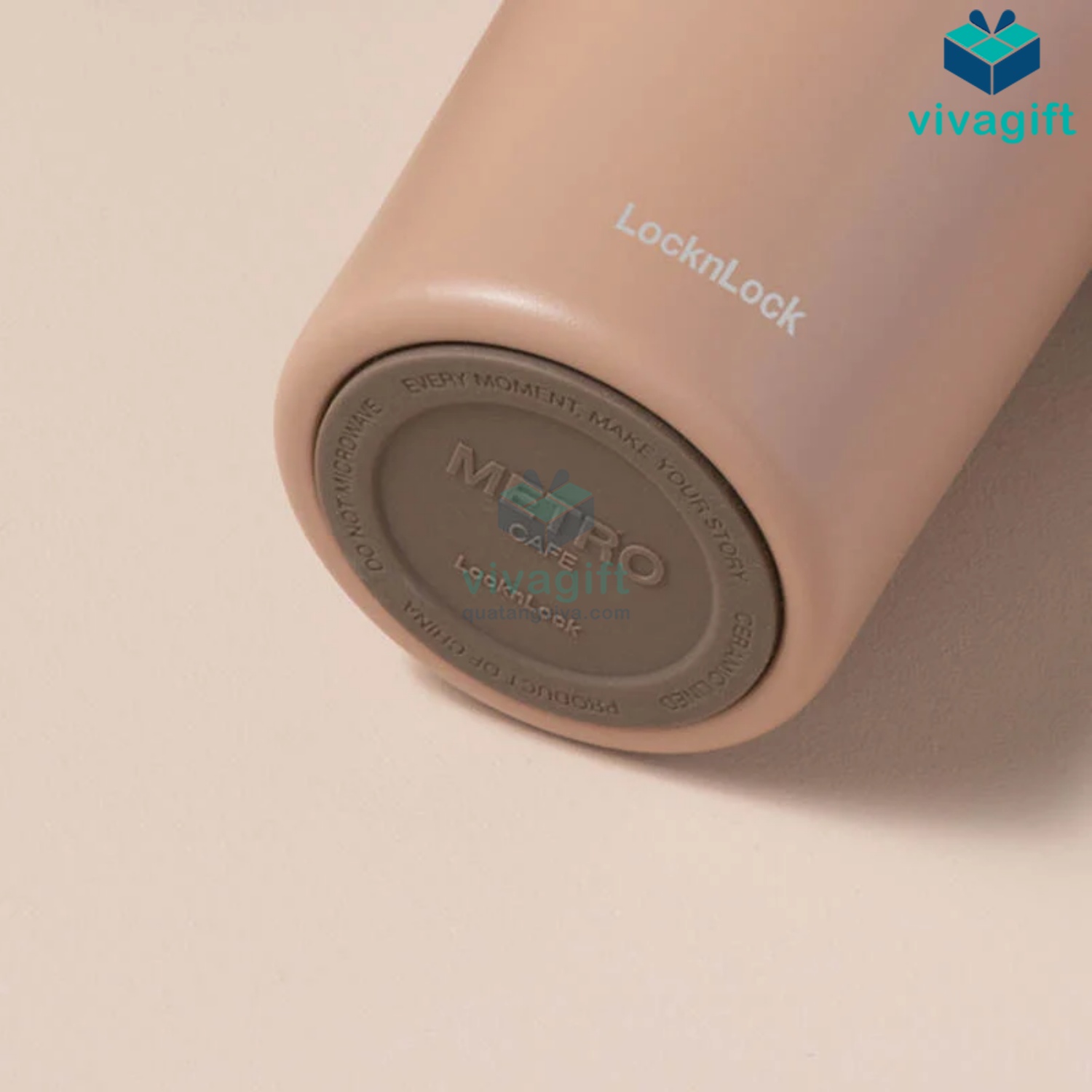 Bình giữ nhiệt LocknLock Metro Cafe HandleTumbler 750ml LHC4418 9 Bình giữ nhiệt LocknLock Metro Cafe HandleTumbler 750ml LHC4418 - Hình ảnh 9