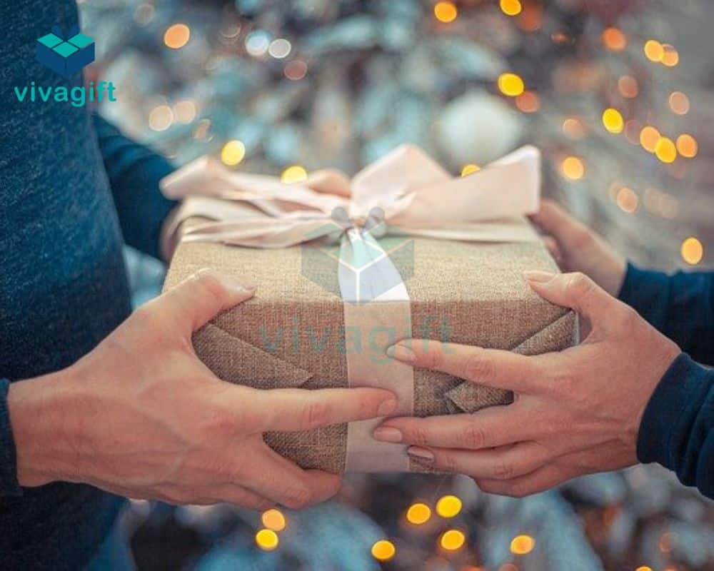Top 10+ Quà Tặng Mừng Đậu Đại Học Ý Nghĩa Năm 2025