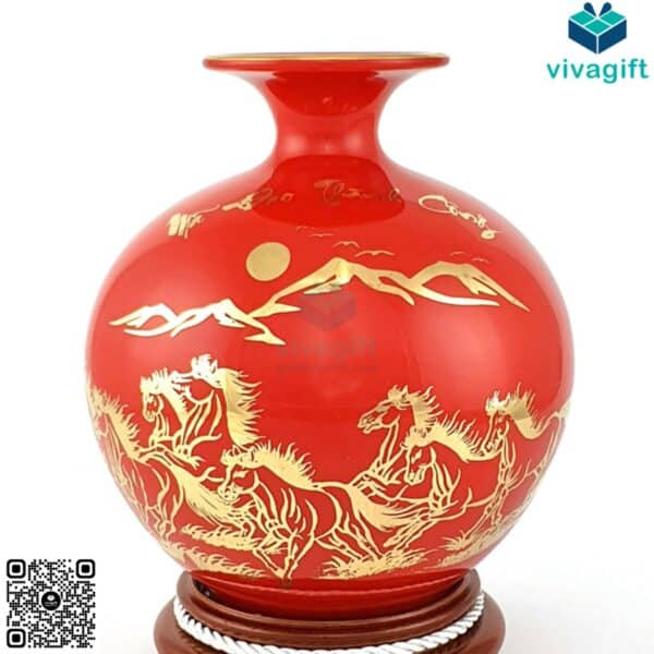 Bình hút lộc màu đỏ mệnh hỏa vẽ vàng Mã Đáo Thành Công 18cm BHL102