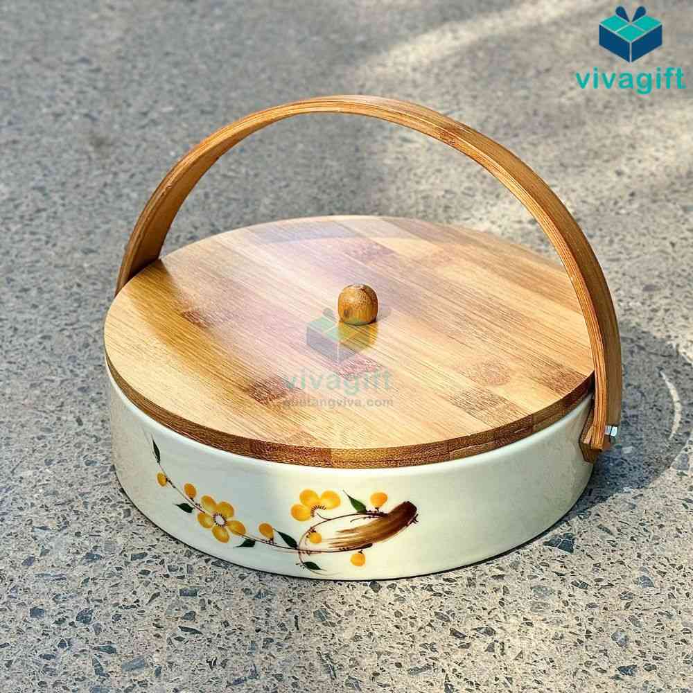 Khay mứt Tết tròn 4 ngăn tay xách gỗ KMS-27 9 Khay mứt Tết tròn 4 ngăn tay xách gỗ KMS-27 - Hình ảnh 9